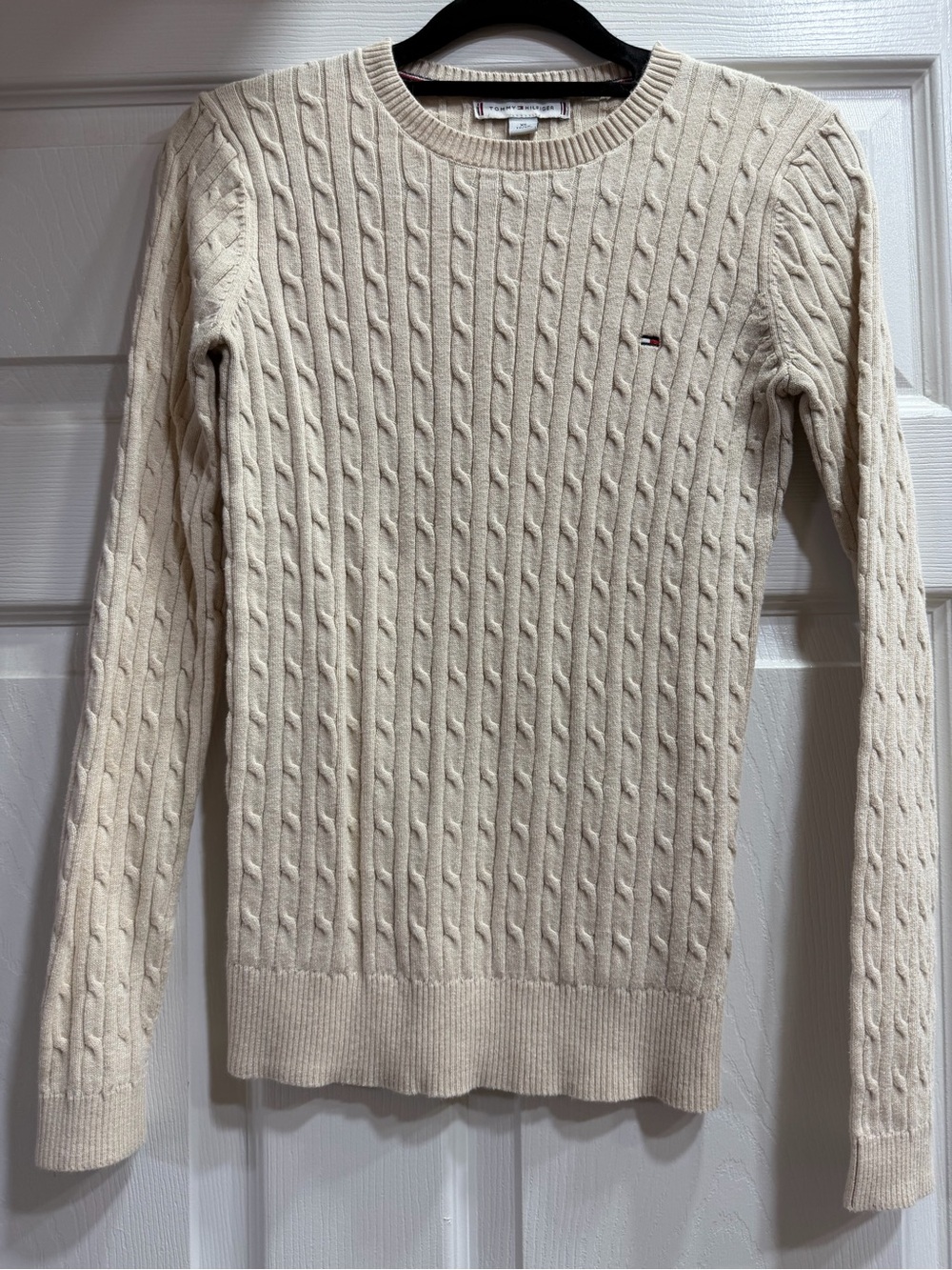 Tommy Hilfiger women’s Cable Knit Crewneck Sweater - Cream